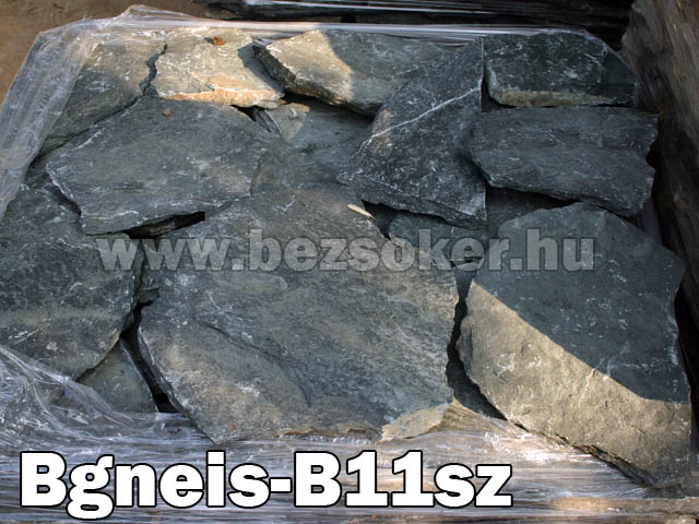 Bolgár gneis B11 szabálytalan kő, sötétzöld