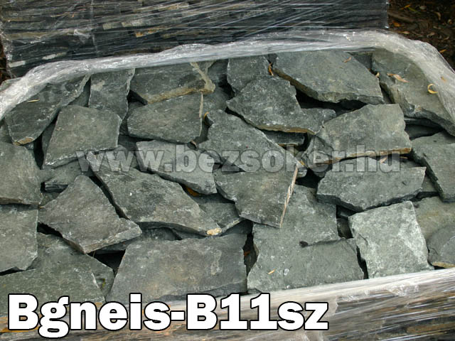Bolgár gneis B11 szabálytalan kő, sötétzöld